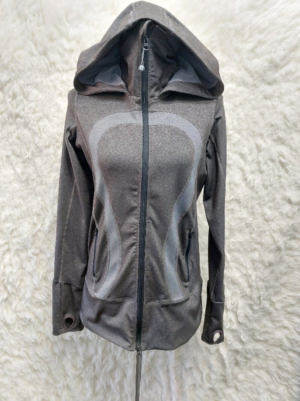 Lululemon Athletica Stride Jacket Heathered Coal Grey Zippered Pockets 10